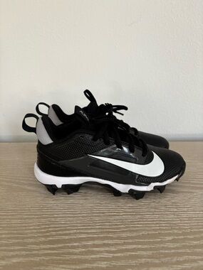 Nike Kids' Alpha Menace Shark Football Cleats